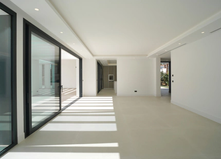 Villa for sale in Los Flamingos, Benahavis