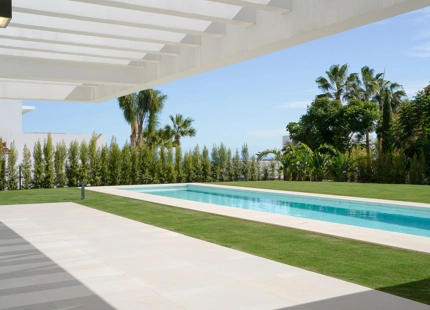 Villa for sale in Los Flamingos, Benahavis