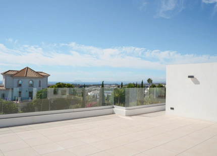 Villa for sale in Los Flamingos, Benahavis