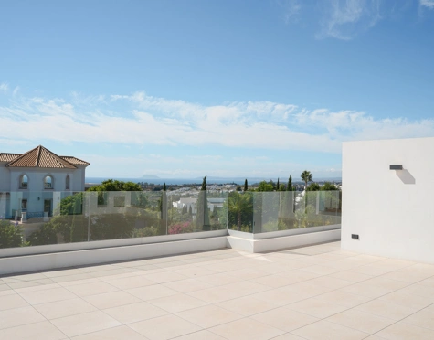 Villa for sale in Los Flamingos, Benahavis