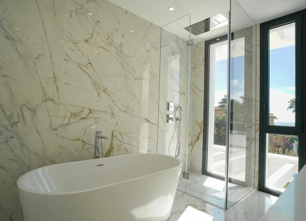 Villa for sale in Los Flamingos, Benahavis