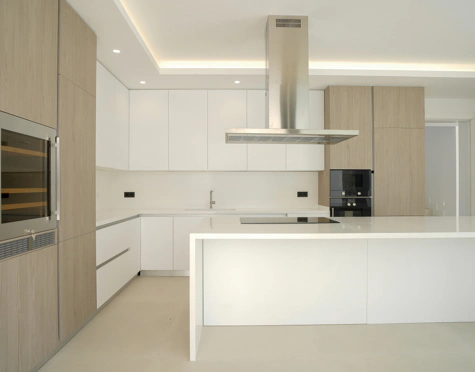 Villa for sale in Los Flamingos, Benahavis