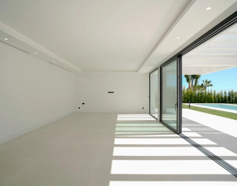 Villa for sale in Los Flamingos, Benahavis