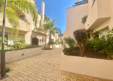 Ground Floor Apartment for sale in Nueva Andalucia, Marbella