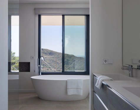 Villa for sale in Monte Mayor, Benahavis