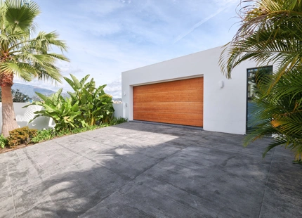 Villa en venta en La Alqueria, Benahavis