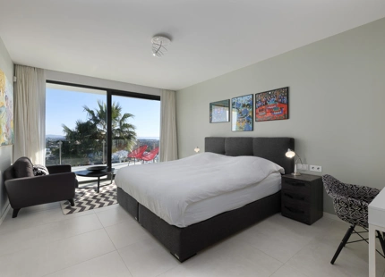 Villa en venta en La Alqueria, Benahavis