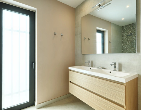 Villa for sale in La Alqueria, Benahavis