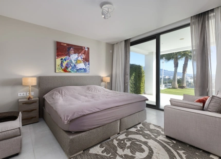 Villa en venta en La Alqueria, Benahavis