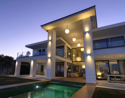 Villa for sale in La Alqueria, Benahavis