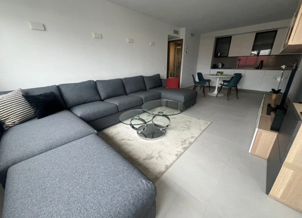 ENCANTADOR APARTAMENTO EN PUERTO BANÚS