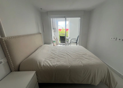 ENCANTADOR APARTAMENTO EN PUERTO BANÚS