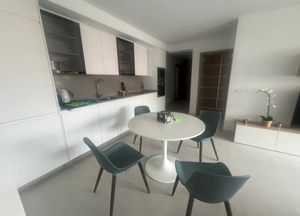 ENCANTADOR APARTAMENTO EN PUERTO BANÚS