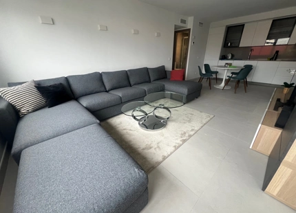 ENCANTADOR APARTAMENTO EN PUERTO BANÚS