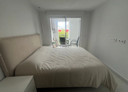 ENCANTADOR APARTAMENTO EN PUERTO BANÚS