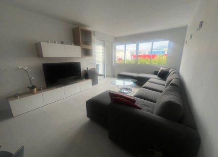ENCANTADOR APARTAMENTO EN PUERTO BANÚS