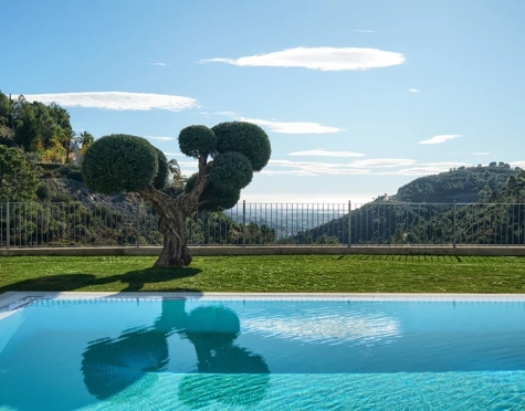 Villa for sale in El Madroñal, Benahavis