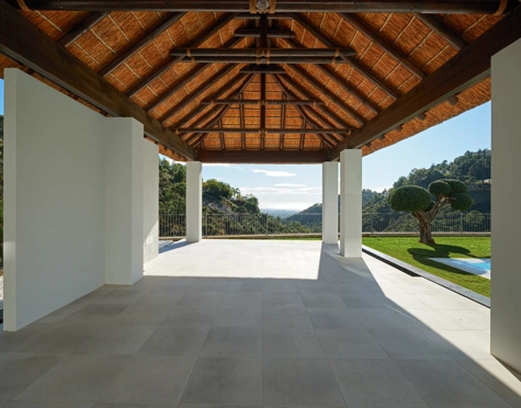 Villa for sale in El Madroñal, Benahavis