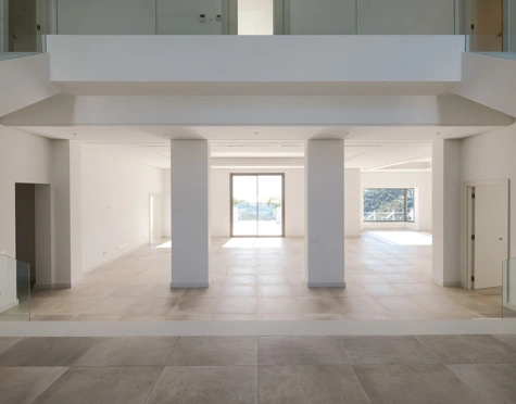 Villa for sale in El Madroñal, Benahavis