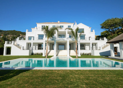 VILLA IMPRESIONANTE EN VENTA EN EL MADROÑAL