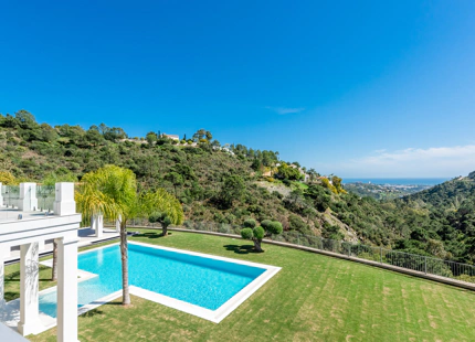 VILLA IMPRESIONANTE EN VENTA EN EL MADROÑAL