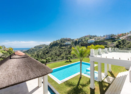 VILLA IMPRESIONANTE EN VENTA EN EL MADROÑAL