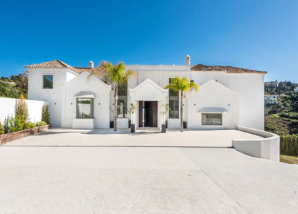 VILLA IMPRESIONANTE EN VENTA EN EL MADROÑAL