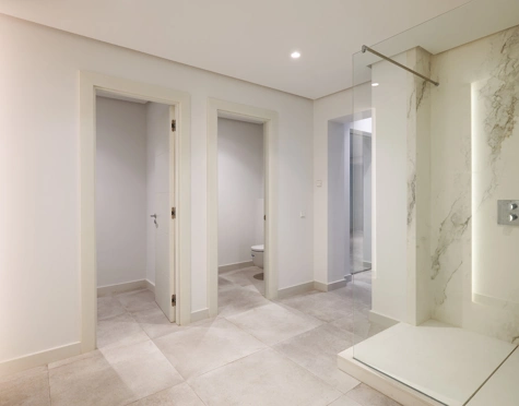 Villa for sale in El Madroñal, Benahavis