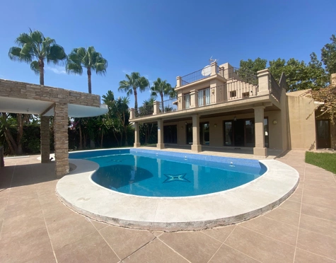 Villa for short term rent in Marbella Golden Mile