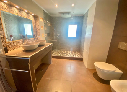 Villa en venta en Marbella Golden Mile