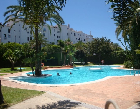 Apartamento Planta Baja en alquiler a corta temporada en Marbella - Puerto Banus