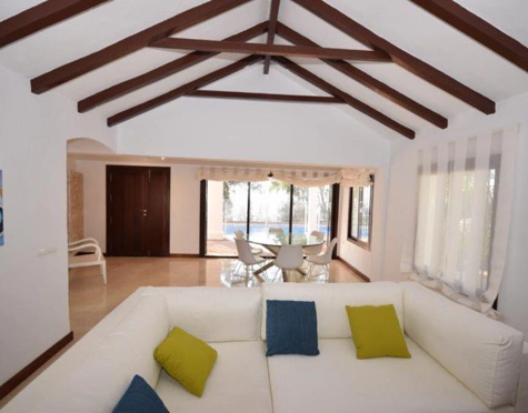 Villa for short term rent in Marbella