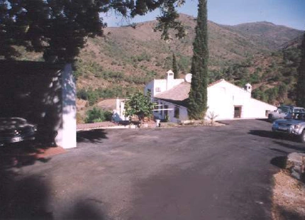 Finca en venta en Estepona