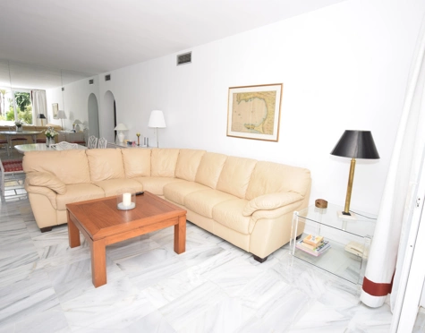 Apartamento Planta Baja en alquiler a corta temporada en Alcazaba Beach, Estepona East