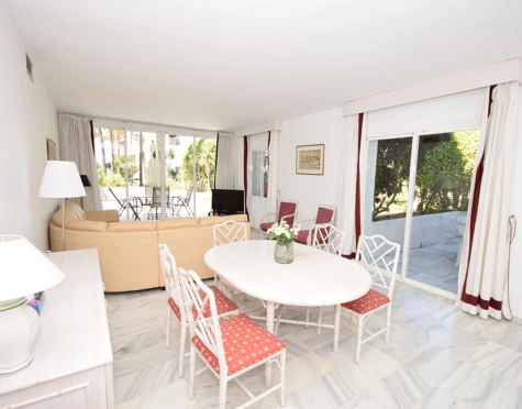Apartamento Planta Baja en alquiler a corta temporada en Alcazaba Beach, Estepona East