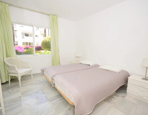 Apartamento Planta Baja en alquiler a corta temporada en Alcazaba Beach, Estepona East