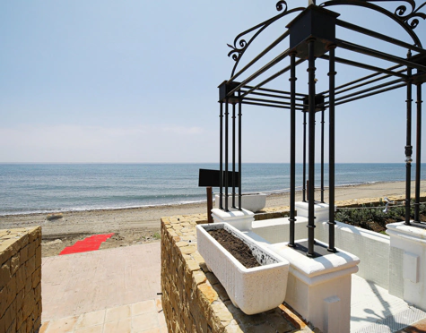 Apartamento Planta Baja en alquiler a corta temporada en Alcazaba Beach, Estepona East