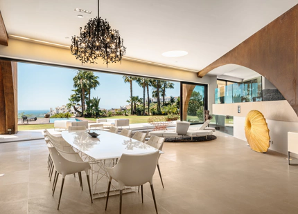 ULTRAMODERN VILLA FOR SALE IN BENAHAVIS