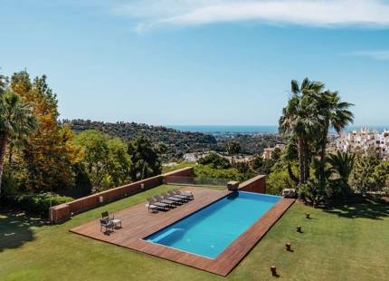 ULTRAMODERN VILLA FOR SALE IN BENAHAVIS