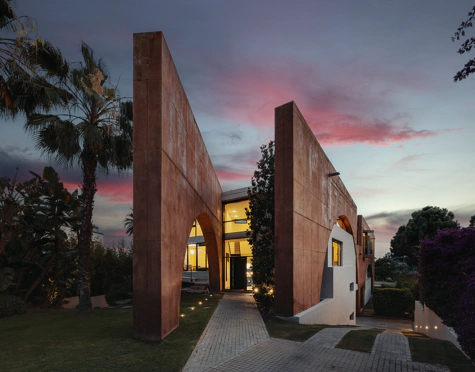 ULTRAMODERN VILLA FOR SALE IN BENAHAVIS