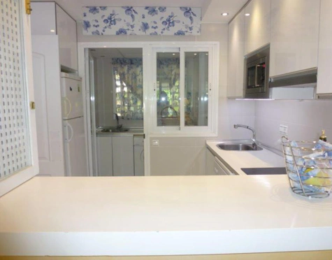 Apartamento Planta Baja en alquiler a corta temporada en Alcazaba Beach, Estepona East