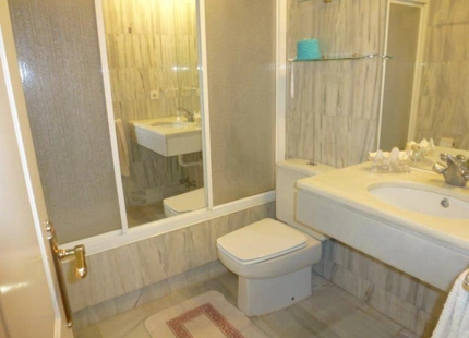 Ground Floor Apartment for short term rent in Alcazaba Beach, Estepona East