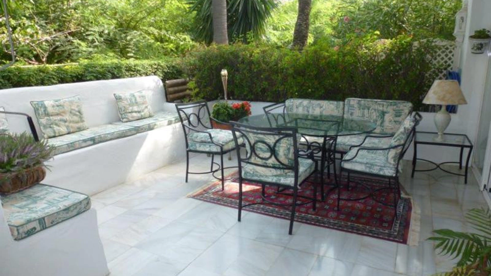 Ground Floor Apartment for short term rent in Alcazaba Beach, Estepona East