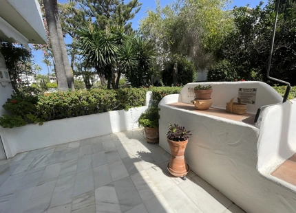 Ground Floor Apartment for short term rent in Alcazaba Beach, Estepona East