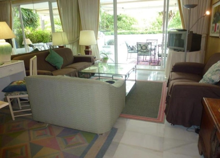 Ground Floor Apartment for short term rent in Alcazaba Beach, Estepona East