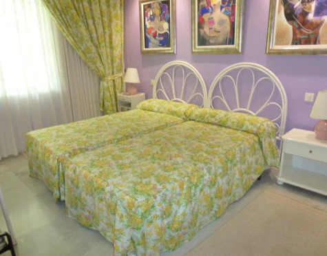 Apartamento Planta Baja en alquiler a corta temporada en Alcazaba Beach, Estepona East