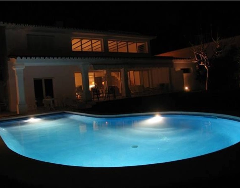 Villa en alquiler a corta temporada en Marbella - Puerto Banus