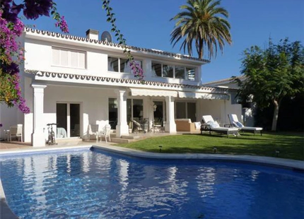 Villa for short term rent in Marbella - Puerto Banus