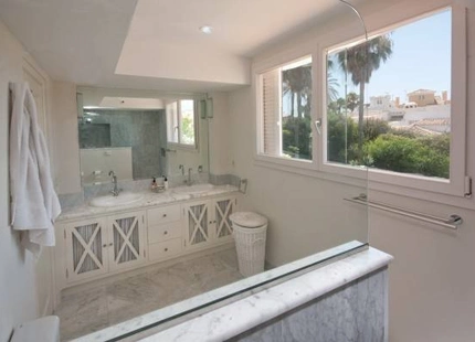 Villa for short term rent in Marbella - Puerto Banus