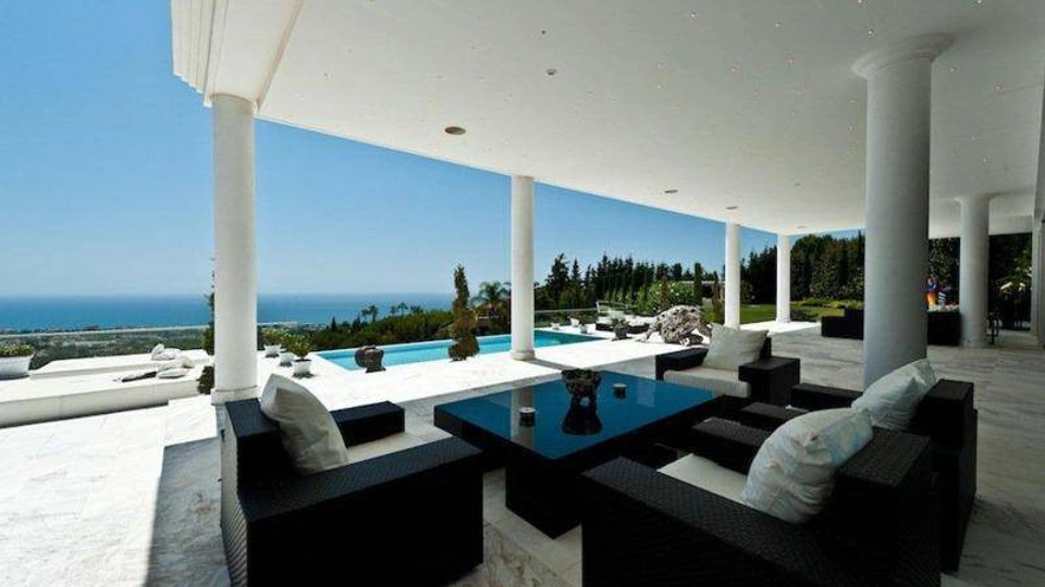 Villa for long term rent in Marbella Golden Mile